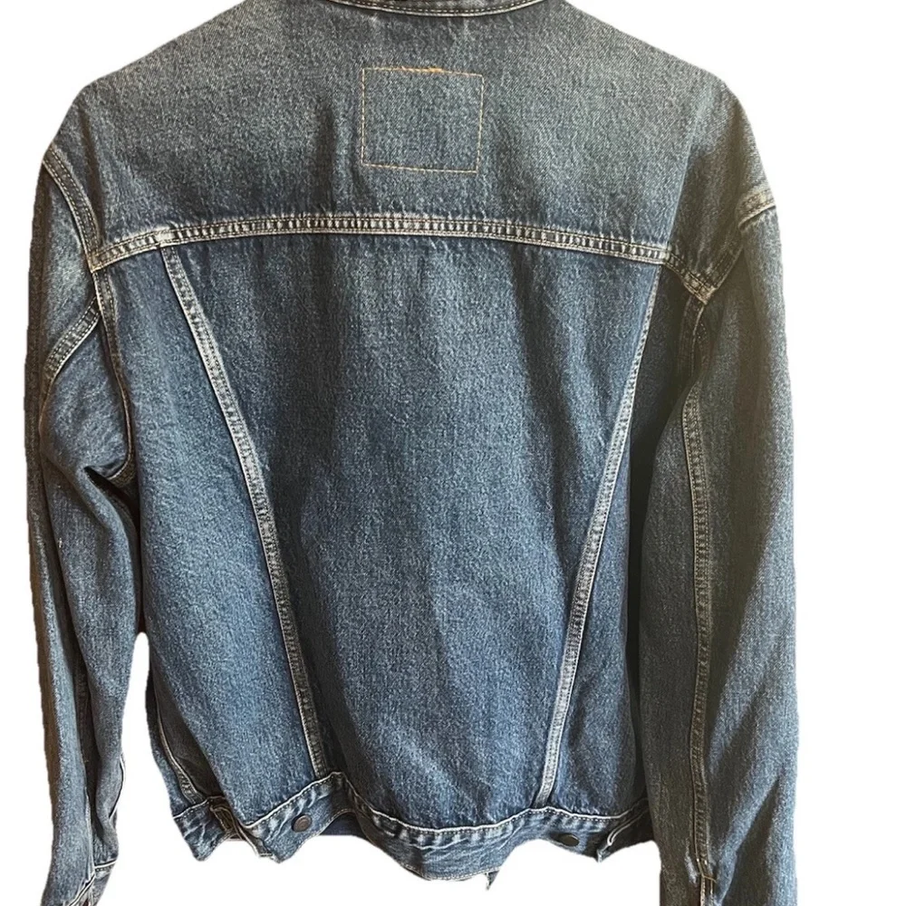 Levi’s Premium 72334-0573 Big E Trucker Jacket L Oversized Fade EUC 25x28 - Picture 2 of 10